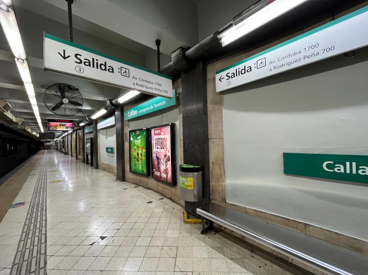 Estación Callao - salida
